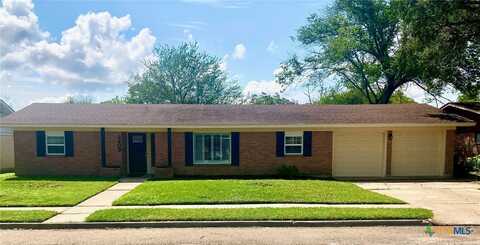 2403 E Locust Avenue, Victoria, TX 77901