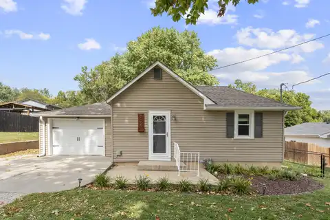 906 TOWNSEND Street, GLENWOOD, IA 51534