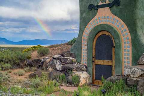 2 Happy Trail Way, Tres Piedras, NM 87577