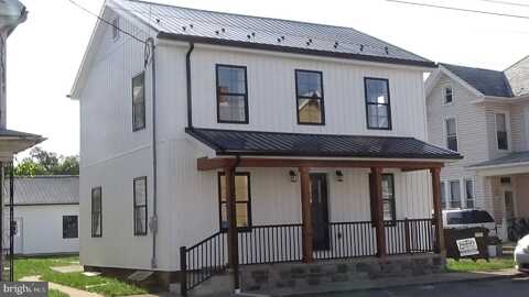 34 E MAIN STREET, BLAIN, PA 17006