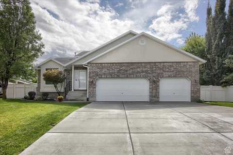 589 W 925 N, Centerville, UT 84014