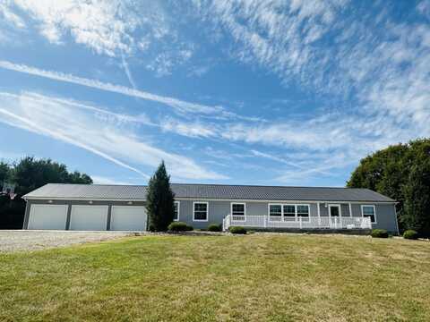 529 Arbuckle Rd, Gallipolis, OH 45631