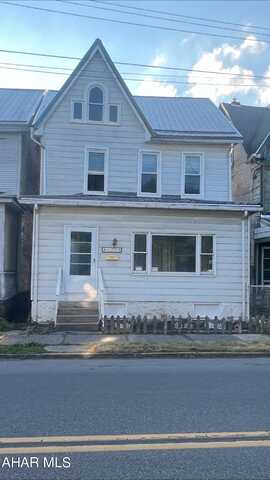 1335 N 4th Avenue, Altoona, PA 16601