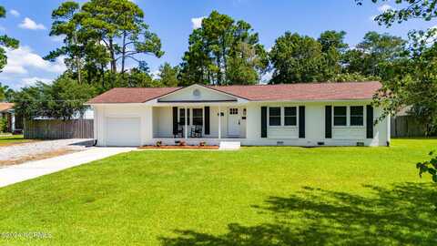 2404 Emeline Place, Morehead City, NC 28557