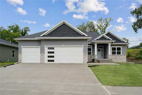 5512 Seminole Valley Trail NE, Cedar Rapids, IA 52411