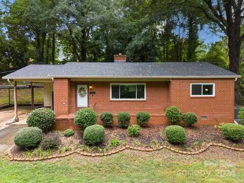 331 Cedar Street, Mooresville, NC 28115