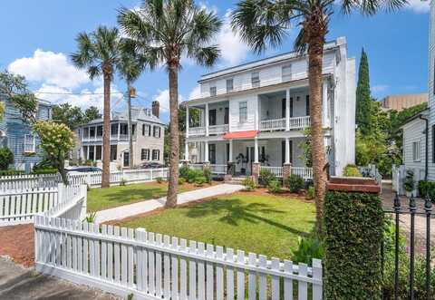 52 Laurens Street, Charleston, SC 29401