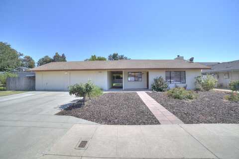 1978 Ashcroft Avenue, Clovis, CA 93611