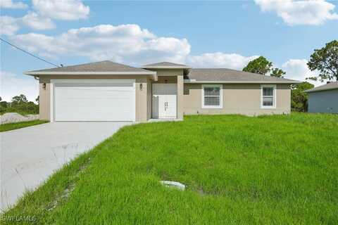 952 Genoa Avenue S, LEHIGH ACRES, FL 33974