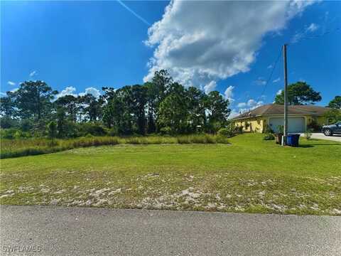 578 Eisenhower Boulevard, LEHIGH ACRES, FL 33974