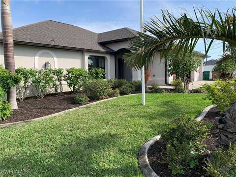 3013 SW 5th Avenue, CAPE CORAL, FL 33914