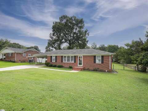 5 Hampshire Drive, Taylors, SC 29687