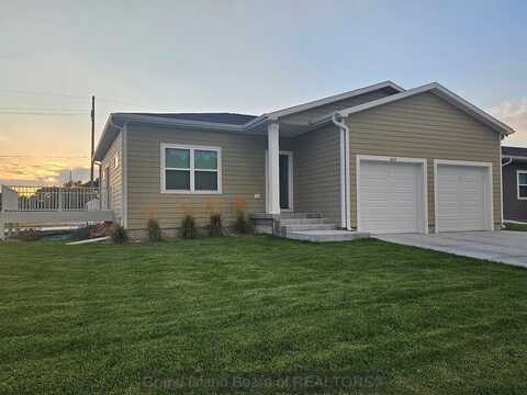 662 Root Street, Grand Island, NE 68801