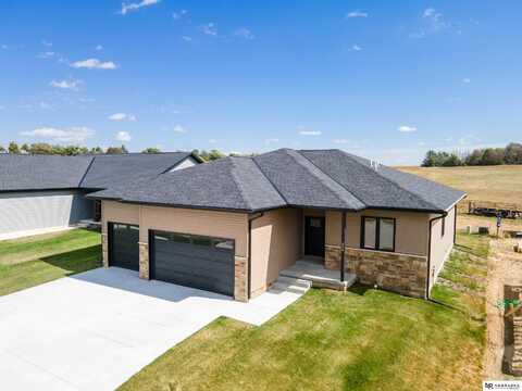 634 Woodsage Road, Seward, NE 68434