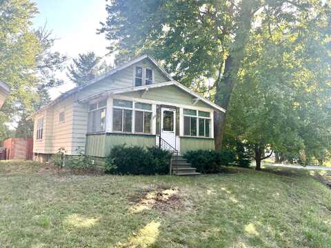 2257 Oak Avenue, Muskegon, MI 49442