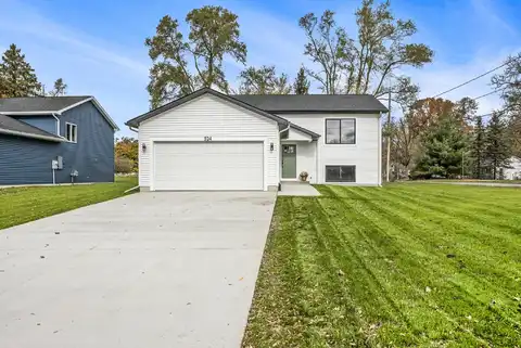 524 Leonard Street, Belding, MI 48809