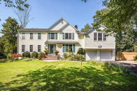 81 Old Farmers Rd, Washington, NJ 07853