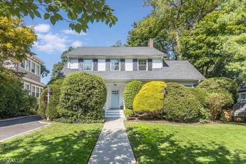 109 Gordonhurst Ave, Montclair, NJ 07043