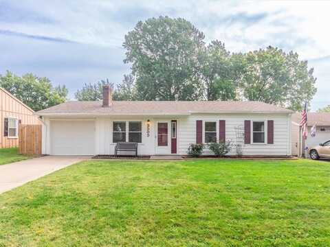 3303 Mohawk Lane, Saint Joseph, MO 64503