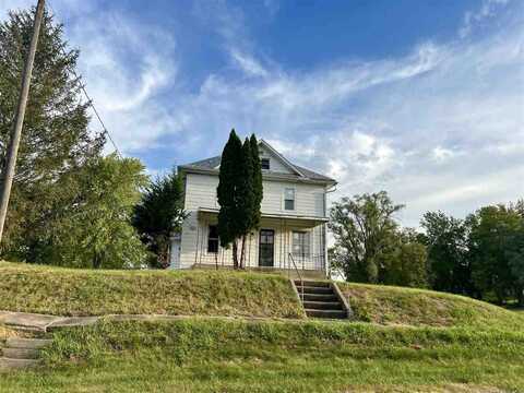 387 Cleveland St, Parnell, IA 52325