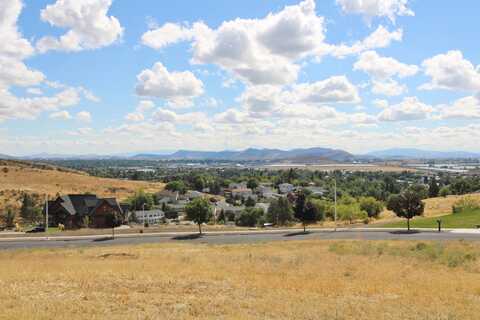 547 Bella Vista Loop, Klamath Falls, OR 97601