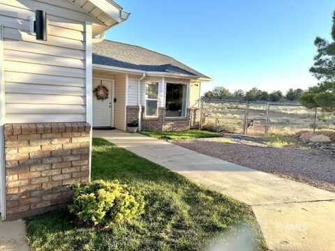 977 W Navajo Dr, Kanab, UT 84741