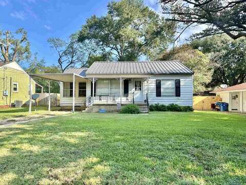 705 Layton St, Kilgore, TX 75662