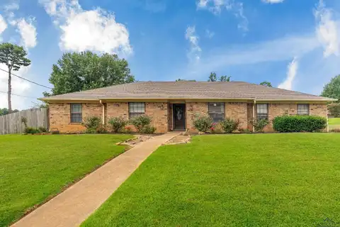 213 Joan Ln, Longview, TX 75605