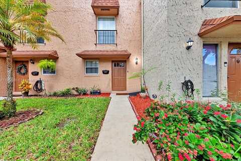 557 N Pine Island Rd, Plantation, FL 33324