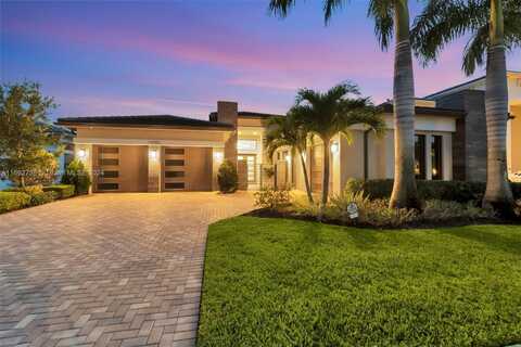 17430 Rosella Rd, Boca Raton, FL 33496