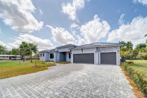 24440 SW 209th Pl, Homestead, FL 33031