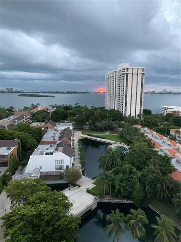 1000 Quayside Ter, Miami, FL 33138