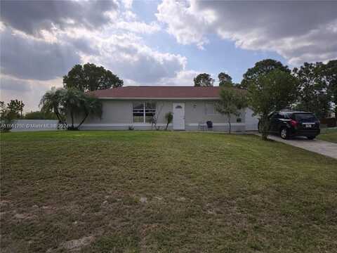 909 SALLY AVE NE, Lehigh Acres, FL 33971