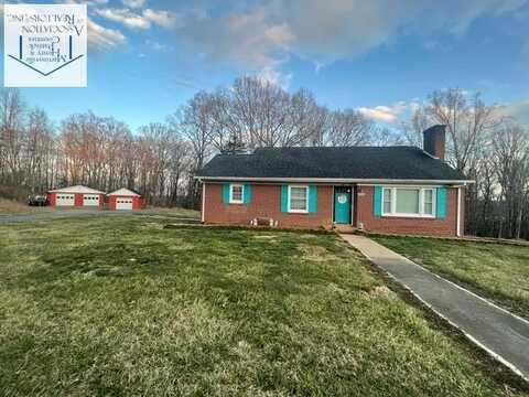 1690 Crestview Dr, Bassett, VA 24055