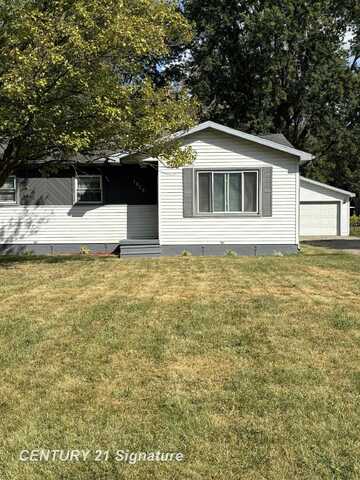 1029 Carlson, Burton, MI 48509