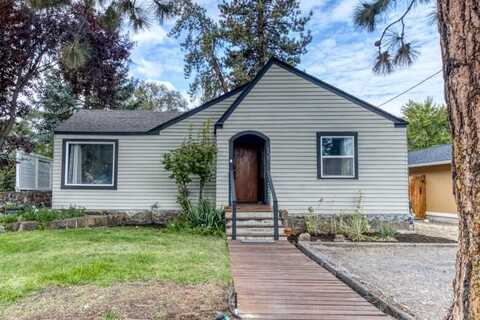 135 SE 4th Street, Bend, OR 97702