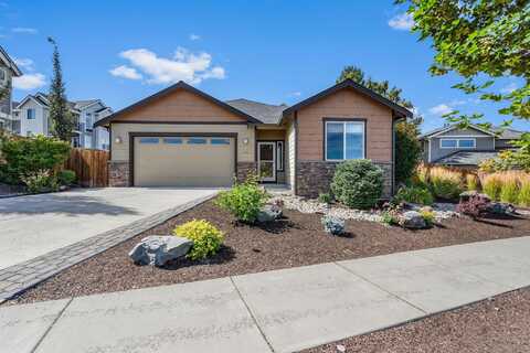 2591 NE Purcell Boulevard, Bend, OR 97701