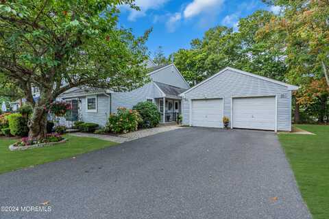 39 Poplar Court, Brielle, NJ 08730