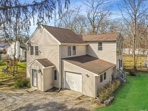 6 Oak Place, Mastic Beach, NY 11951