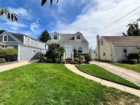 91 Marvin Avenue, Uniondale, NY 11553