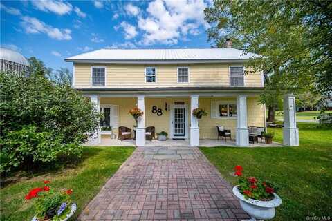 88 Prices Switch Road, Warwick, NY 10990