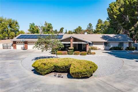 19506 Yanan Road, Apple Valley, CA 92307