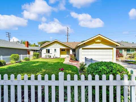 925 Virginia Avenue, Santa Ana, CA 92706