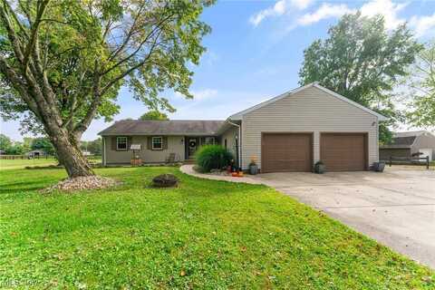 6152 Chestnut Ridge Road, Hubbard, OH 44425