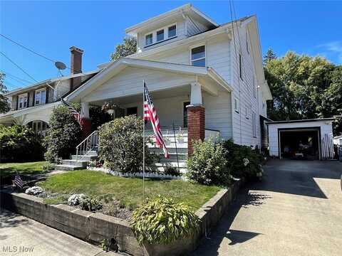 319 S Silver Street, Louisville, OH 44641