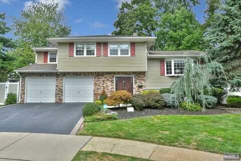 2 Scott Court, Emerson, NJ 07630