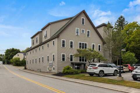 302 Kent Place, Newmarket, NH 03857