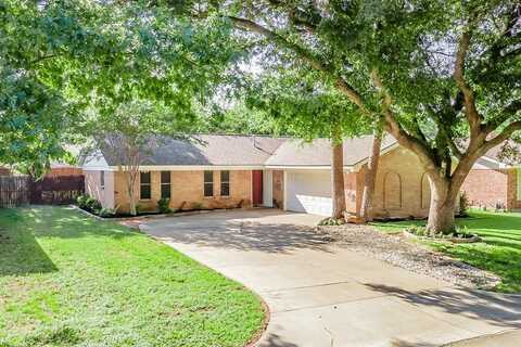 821 Prestwick Street, Bedford, TX 76022