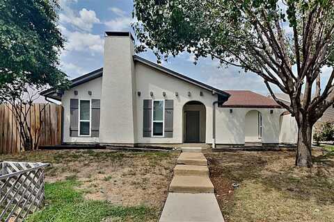 2221 Sheraton Drive, Carrollton, TX 75007