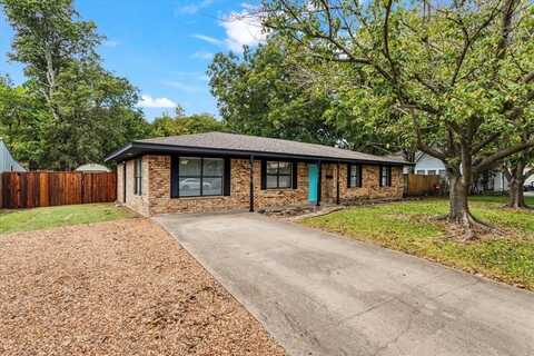 707 Cedar Street, Bonham, TX 75418